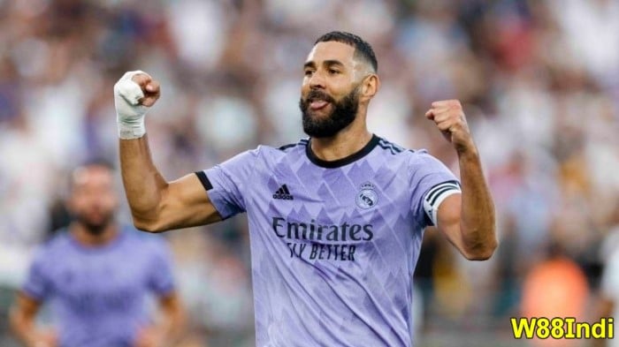 best-top-10-football-players-karim-benzema